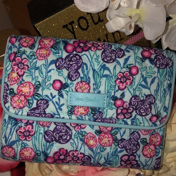 🌸💎🌸 💋Vera B x Disney Vibes💋 🌸💎🌸 Wallet - Picture 2 of 11